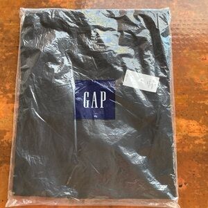NWT GAP Long-Sleeve Crew-Neck T-Shirt